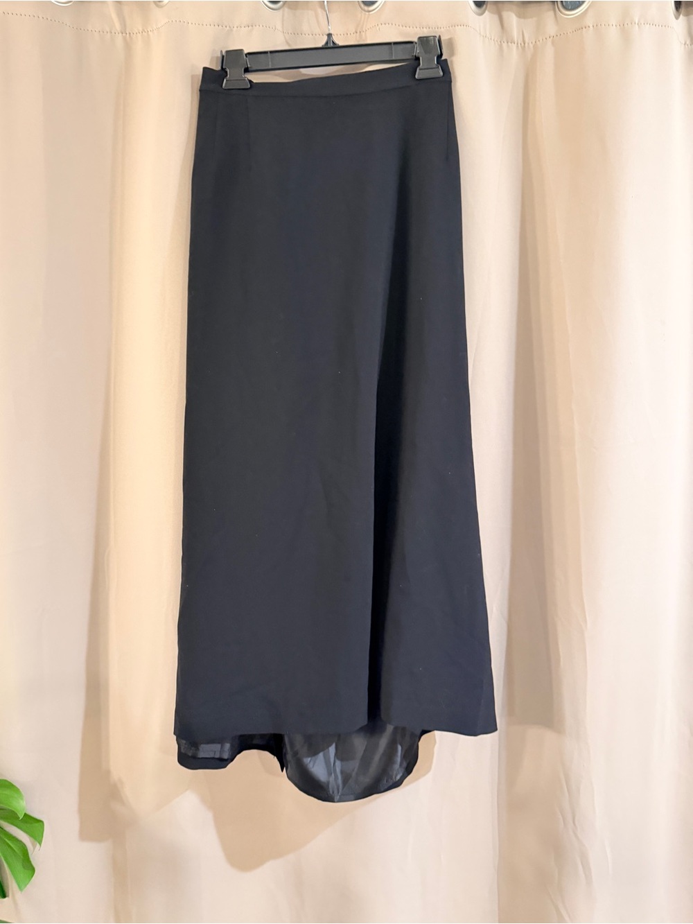 Maggie Barnes Plus Size Black High-Low Skirt